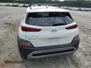 ✅ 2023 Hyundai Kona SEL • VIN: KM8K62AB7PU977704 • Лот: 67752404. Опубликован ранее на Copart с пробегом 29 527 миль. Бесплатный доступ к архиву аукционных продаж из США и подробный отчёт об истории автомобиля на DreamBid. Изображение 6.