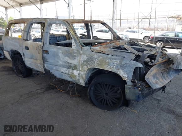 ✅ 2005 Chevrolet Suburban LT • VIN: 3GNEC16Z75G179270 • Lot: 42433489. Listed on IAAI with Not provided. Free auction sales archive from the USA and detailed vehicle history report at DreamBid. Image 1.