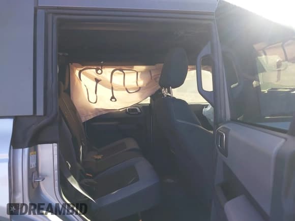 ✅ 2023 Ford Bronco Outer Banks • VIN: 1FMDE5BH6PLB20392 • Lot: 43467025. Listed on IAAI with 31,629 mi. Free auction sales archive from the USA and detailed vehicle history report at DreamBid. Image 8.