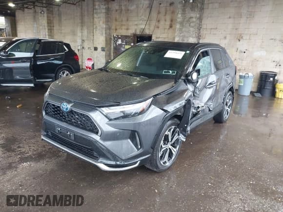 ✅ 2024 Toyota RAV4 XSE • VIN: JTMFB3FV8RD216693 • Лот: 43394431. Опубликован ранее на IAAI с пробегом 7 718 миль. Бесплатный доступ к архиву аукционных продаж из США и подробный отчёт об истории автомобиля на DreamBid. Изображение 18.