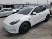 ✅ 2022 Tesla Model Y Long Range • VIN: 7SAYGDEE1NF540740 • Lot: 70879985. Wystawiony na Copart z przebiegiem 29 702 mil. Bezpłatny archiwum sprzedaży aukcyjnych z USA i szczegółowy raport historii pojazdu na DreamBid. Zdjęcie 1.