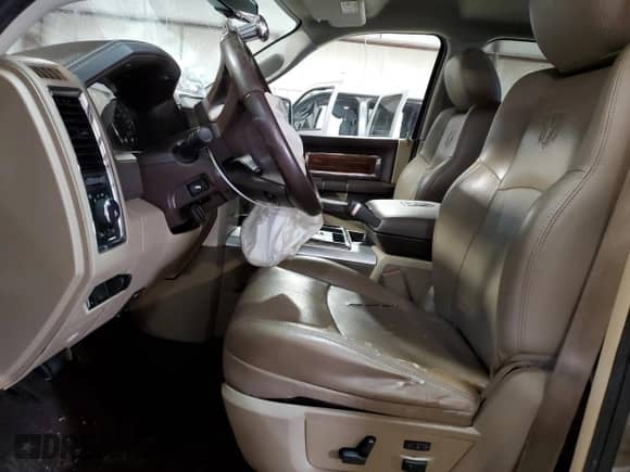 2010 Dodge 1500 Laramie с VIN 1D7RV1CTXAS145580, выставлен на аукционе Copart как лот 80943664 с пробегом 224 788 миль миль и Списание • Salvage title. История ставок и продаж доступна на DreamBid. Изображение 7.