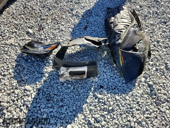 ✅ 2017 Lexus ES 350 • VIN: 58ABK1GG8HU074156 • Lot: 86169315. Listed on Copart with 113,905 mi. Free auction sales archive from the USA and detailed vehicle history report at DreamBid. Image 12.