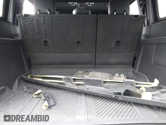 ✅ 2023 Ford Bronco • VIN: 1FMEE5DP0PLA97359 • Lot: 42130581. Wystawiony na IAAI z przebiegiem 32 335 mil. Bezpłatny archiwum sprzedaży aukcyjnych z USA i szczegółowy raport historii pojazdu na DreamBid. Zdjęcie 22.