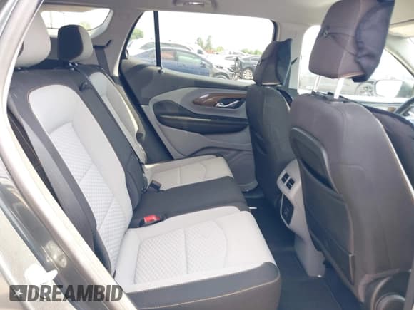 ✅ 2021 GMC Terrain SLE • VIN: 3GKALMEV7ML376148 • Lot: 42156946. Wystawiony na IAAI z przebiegiem 62 106 mil. Bezpłatny archiwum sprzedaży aukcyjnych z USA i szczegółowy raport historii pojazdu na DreamBid. Zdjęcie 8.