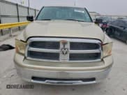 ✅ 2011 Ram 1500 ST • VIN: 1D7RB1GP0BS519959 • Lot: 95834195. Wystawiony na Copart z przebiegiem 184 010 mil. Bezpłatny archiwum sprzedaży aukcyjnych z USA i szczegółowy raport historii pojazdu na DreamBid. Zdjęcie 5.
