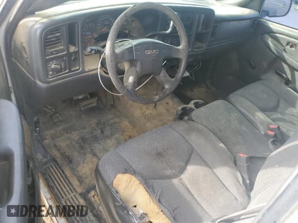 ✅ 2006 GMC Sierra 1500 Work Truck • VIN: 3GTEC14V66G145511 • Лот: 50594125. Опубликован ранее на Copart с пробегом 413 656 миль. Бесплатный доступ к архиву аукционных продаж из США и подробный отчёт об истории автомобиля на DreamBid. Изображение 8.