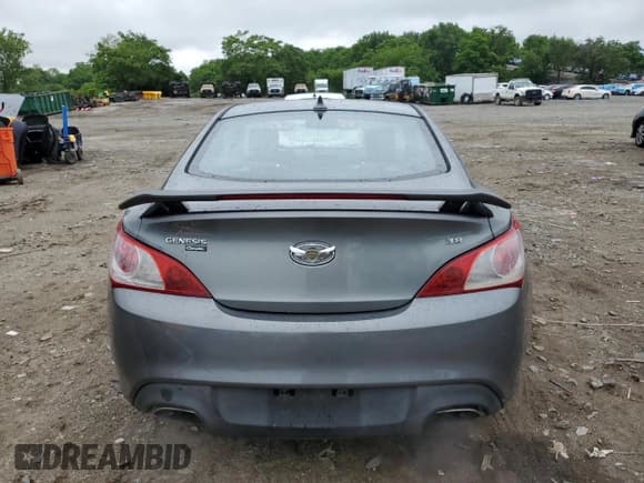 ✅ 2010 Hyundai Genesis Coupe Grand Touring • VIN: KMHHU6KH6AU016058 • Lot: 60167115. Listed on Copart with 235,971 mi. Free auction sales archive from the USA and detailed vehicle history report at DreamBid. Image 6.