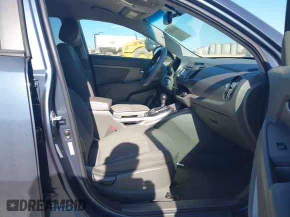 ✅ 2012 Kia Sportage LX • VIN: KNDPB3A2XC7250223 • Lot: 43672517. Listed on IAAI with 158,773 mi. Free auction sales archive from the USA and detailed vehicle history report at DreamBid. Image 5.