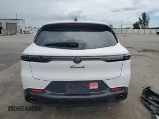 ✅ 2024 Alfa Romeo Tonale Veloce • VIN: ZASPATDW7R3051085 • Lot: 58329634. Wystawiony na Copart z przebiegiem 15 729 mil. Bezpłatny archiwum sprzedaży aukcyjnych z USA i szczegółowy raport historii pojazdu na DreamBid. Zdjęcie 6.
