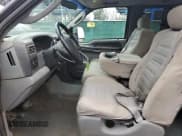 ✅ 2004 Ford F-250 • VIN: 3FTNX21L34MA01698 • Lot: 52825635. Wystawiony na Copart z przebiegiem 194 189 mil. Bezpłatny archiwum sprzedaży aukcyjnych z USA i szczegółowy raport historii pojazdu na DreamBid. Zdjęcie 7.