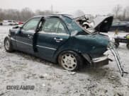 ✅ 1998 Mercedes-Benz C 230/260/280/320 • VIN: WDBHA23G7WA578330 • Lot: 58569875. Wystawiony na Copart z przebiegiem Nie podano. Bezpłatny archiwum sprzedaży aukcyjnych z USA i szczegółowy raport historii pojazdu na DreamBid. Zdjęcie 2.