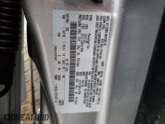 ✅ 2016 Ford Focus SE • VIN: 1FADP3F25GL303328 • Lot: 91850945. Listed on Copart with 117,874 mi. Free auction sales archive from the USA and detailed vehicle history report at DreamBid. Image 12.