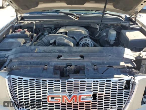 ✅ 2009 GMC Yukon SLT 4SB • VIN: 1GKFK33019R259207 • Лот: 86101345. Опубликован ранее на Copart с пробегом 211 150 миль. Бесплатный доступ к архиву аукционных продаж из США и подробный отчёт об истории автомобиля на DreamBid. Изображение 12.