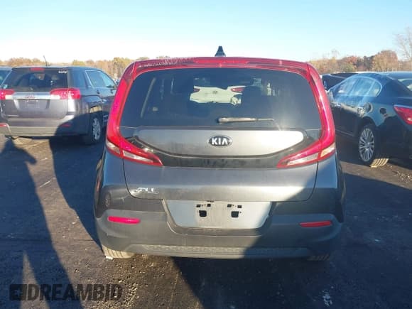 ✅ 2020 Kia Soul LX • VIN: KNDJ23AU0L7726440 • Lot: 43601040. Listed on IAAI with 45,420 mi. Free auction sales archive from the USA and detailed vehicle history report at DreamBid. Image 17.