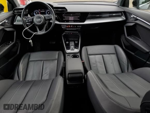 ✅ 2022 Audi A3 Premium • VIN: WAUAUDGY1NA037407 • Lot: 67620165. Wystawiony na Copart z przebiegiem 70 952 mil. Bezpłatny archiwum sprzedaży aukcyjnych z USA i szczegółowy raport historii pojazdu na DreamBid. Zdjęcie 8.