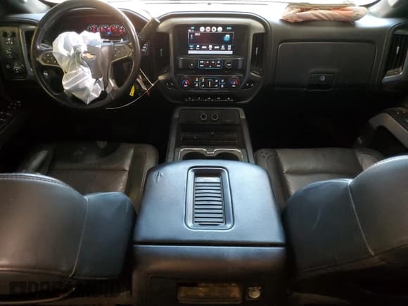 ✅ 2019 Chevrolet Silverado 2500HD LTZ • VIN: 1GC1KTEG7KF135191 • Lot: 83105174. Wystawiony na Copart z przebiegiem 150 679 mil. Bezpłatny archiwum sprzedaży aukcyjnych z USA i szczegółowy raport historii pojazdu na DreamBid. Zdjęcie 8.