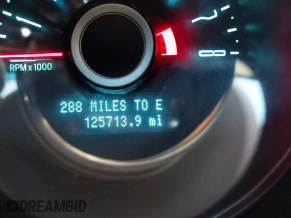 ✅ 2014 Ford Mustang V6 • VIN: 1ZVBP8AM2E5288857 • Lot: 43667786. Wystawiony na IAAI z przebiegiem 125 713 mil. Bezpłatny archiwum sprzedaży aukcyjnych z USA i szczegółowy raport historii pojazdu na DreamBid. Zdjęcie 15.