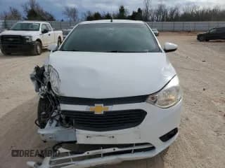 ✅ 2019 Chevrolet Aveo • VIN: LSGHD52H6KD081559 • Lot: 42763654. Wystawiony na Copart z przebiegiem 113 165 mil. Bezpłatny archiwum sprzedaży aukcyjnych z USA i szczegółowy raport historii pojazdu na DreamBid. Zdjęcie 5.