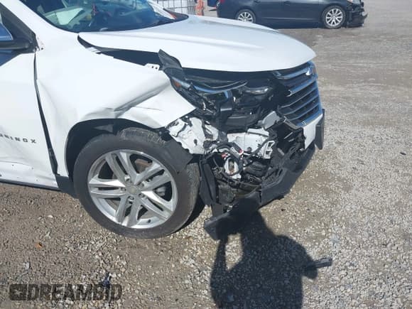 ✅ 2019 Chevrolet Equinox Premier • VIN: 2GNAXNEV6K6100056 • Лот: 43483243. Опубликован ранее на IAAI с пробегом 107 558 миль. Бесплатный доступ к архиву аукционных продаж из США и подробный отчёт об истории автомобиля на DreamBid. Изображение 17.