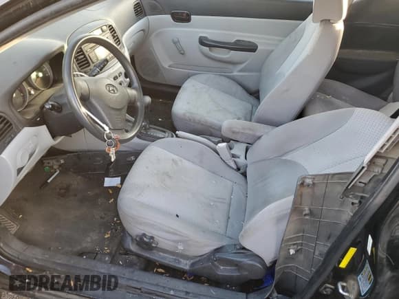 ✅ 2011 Hyundai Accent GS • VIN: KMHCM3AC5BU187836 • Лот: 88479025. Опубликован ранее на Copart с пробегом 156 814 миль. Бесплатный доступ к архиву аукционных продаж из США и подробный отчёт об истории автомобиля на DreamBid. Изображение 7.