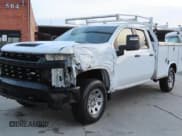 ✅ 2022 Chevrolet Silverado 1500 • VIN: 1GB5WRE71NF218522 • Lot: 92880415. Wystawiony na Copart z przebiegiem 60 747 mil. Bezpłatny archiwum sprzedaży aukcyjnych z USA i szczegółowy raport historii pojazdu na DreamBid. Zdjęcie 2.