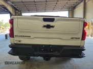 ✅ 2022 Chevrolet Silverado 1500 ZR2 • VIN: 3GCUDHEL3NG654310 • Лот: 64450965. Опубликован ранее на Copart с пробегом 49 325 миль. Бесплатный доступ к архиву аукционных продаж из США и подробный отчёт об истории автомобиля на DreamBid. Изображение 6.