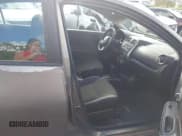 ✅ 2012 Nissan Versa S • VIN: 3N1CN7AP7CL907325 • Lot: 43264276. Wystawiony na IAAI z przebiegiem 57 565 mil. Bezpłatny archiwum sprzedaży aukcyjnych z USA i szczegółowy raport historii pojazdu na DreamBid. Zdjęcie 5.