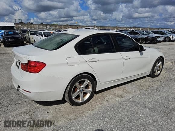 ✅ 2015 BMW 3 Series 328i • VIN: WBA3A5G57FNS84180 • Lot: 85746415. Listed on Copart with 153,010 mi. Free auction sales archive from the USA and detailed vehicle history report at DreamBid. Image 3.