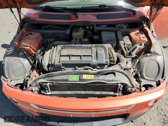 ✅ 2005 MINI Convertible S • VIN: WMWRH33485TF81057 • Lot: 53290165. Listed on Copart with 95,123 mi. Free auction sales archive from the USA and detailed vehicle history report at DreamBid. Image 11.