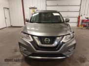 ✅ 2018 Nissan Rogue SL • VIN: JN8AT2MV6JW321752 • Лот: 42807808. Опубликован ранее на IAAI с пробегом 93 426 миль. Бесплатный доступ к архиву аукционных продаж из США и подробный отчёт об истории автомобиля на DreamBid. Изображение 12.