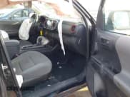 ✅ 2020 Toyota Tacoma SR • VIN: 5TFRX5GN2LX178232 • Lot: 43455377. Wystawiony na IAAI z przebiegiem 74 258 mil. Bezpłatny archiwum sprzedaży aukcyjnych z USA i szczegółowy raport historii pojazdu na DreamBid. Zdjęcie 5.