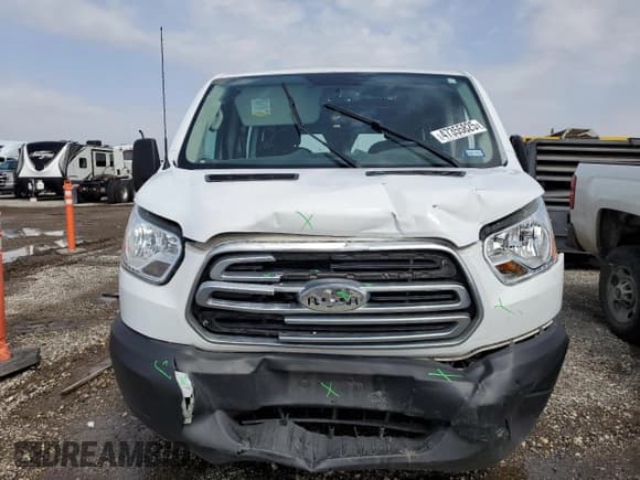 ✅ 2019 Ford Transit • VIN: 1FTYR1ZM9KKA42517 • Lot: 47355825. Listed on Copart with Not provided. Free auction sales archive from the USA and detailed vehicle history report at DreamBid. Image 5.