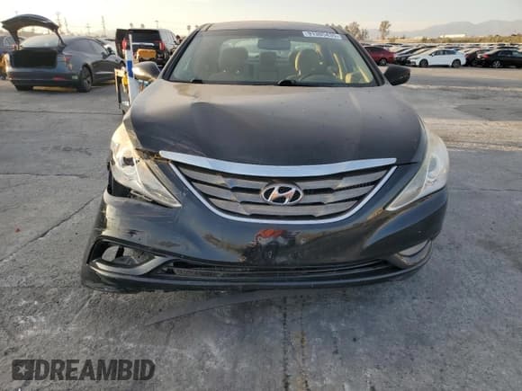 ✅ 2012 Hyundai Sonata SE • VIN: 5NPEC4AB6CH408594 • Lot: 91305435. Listed on Copart with 122,086 mi. Free auction sales archive from the USA and detailed vehicle history report at DreamBid. Image 5.