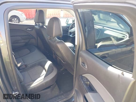 ✅ 2016 Chevrolet Colorado 4WD Z71 • VIN: 1GCGTDE30G1247023 • Лот: 43287585. Опубликован ранее на IAAI с пробегом 154 079 миль. Бесплатный доступ к архиву аукционных продаж из США и подробный отчёт об истории автомобиля на DreamBid. Изображение 8.