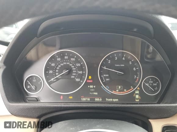 ✅ 2012 BMW 3 Series 328i • VIN: WBA3A5C52CF348332 • Lot: 93306645. Wystawiony na Copart z przebiegiem 129 716 mil. Bezpłatny archiwum sprzedaży aukcyjnych z USA i szczegółowy raport historii pojazdu na DreamBid. Zdjęcie 9.