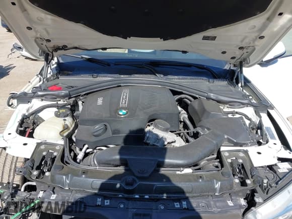 ✅ 2014 BMW 4 Series 435i • VIN: WBA3R1C51EK192103 • Lot: 42127351. Wystawiony na IAAI z przebiegiem 99 023 mil. Bezpłatny archiwum sprzedaży aukcyjnych z USA i szczegółowy raport historii pojazdu na DreamBid. Zdjęcie 10.