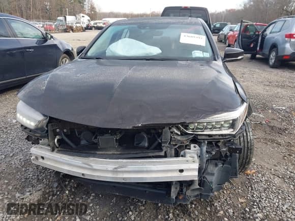 ✅ 2018 Acura TLX Technology • VIN: 19UUB3F59JA002262 • Lot: 43689392. Wystawiony na IAAI z przebiegiem 68 812 mil. Bezpłatny archiwum sprzedaży aukcyjnych z USA i szczegółowy raport historii pojazdu na DreamBid. Zdjęcie 12.