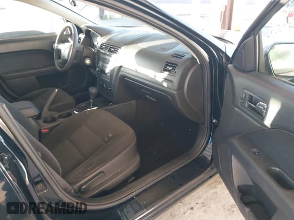 ✅ 2008 Ford Fusion SE • VIN: 3FAHP07148R226329 • Лот: 43656811. Опубликован ранее на IAAI с пробегом 131 657 миль. Бесплатный доступ к архиву аукционных продаж из США и подробный отчёт об истории автомобиля на DreamBid. Изображение 5.