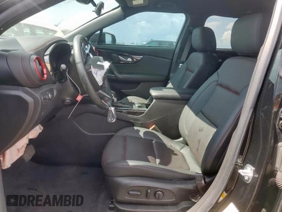 ✅ 2024 Chevrolet Blazer RS • VIN: 3GNKBERS5RS181954 • Lot: 62336035. Wystawiony na Copart z przebiegiem 10 701 mil. Bezpłatny archiwum sprzedaży aukcyjnych z USA i szczegółowy raport historii pojazdu na DreamBid. Zdjęcie 7.