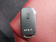 ✅ 2024 Kia K5 GT-Line • VIN: 5XXG64J25RG248938 • Lot: 43271615. Wystawiony na IAAI z przebiegiem 12 672 mil. Bezpłatny archiwum sprzedaży aukcyjnych z USA i szczegółowy raport historii pojazdu na DreamBid. Zdjęcie 11.