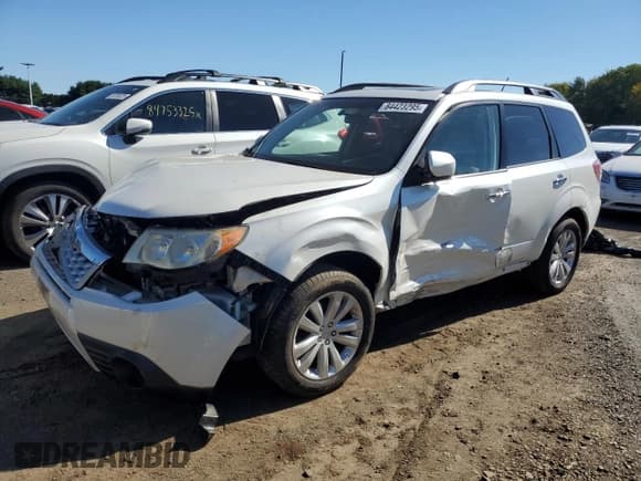 ✅ 2013 Subaru Forester X Premium • VIN: JF2SHADC6DH421709 • Lot: 84423295. Listed on Copart with 83,879 mi. Free auction sales archive from the USA and detailed vehicle history report at DreamBid. Image 1.