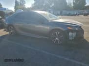 ✅ 2019 Toyota Camry SE • VIN: 4T1B11HK1KU197513 • Лот: 95545205. Опубликован ранее на Copart с пробегом 60 046 миль. Бесплатный доступ к архиву аукционных продаж из США и подробный отчёт об истории автомобиля на DreamBid. Изображение 4.