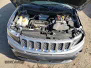 ✅ 2017 Jeep Compass Latitude • VIN: 1C4NJCEA6HD119665 • Lot: 83819385. Wystawiony na Copart z przebiegiem 81 733 mil. Bezpłatny archiwum sprzedaży aukcyjnych z USA i szczegółowy raport historii pojazdu na DreamBid. Zdjęcie 11.