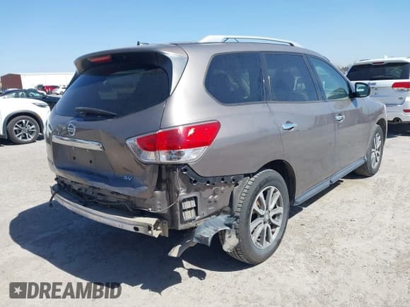 ✅ 2014 Nissan Pathfinder SV • VIN: 5N1AR2MN2EC626243 • Lot: 41774399. Listed on IAAI with 146,363 mi. Free auction sales archive from the USA and detailed vehicle history report at DreamBid. Image 4.