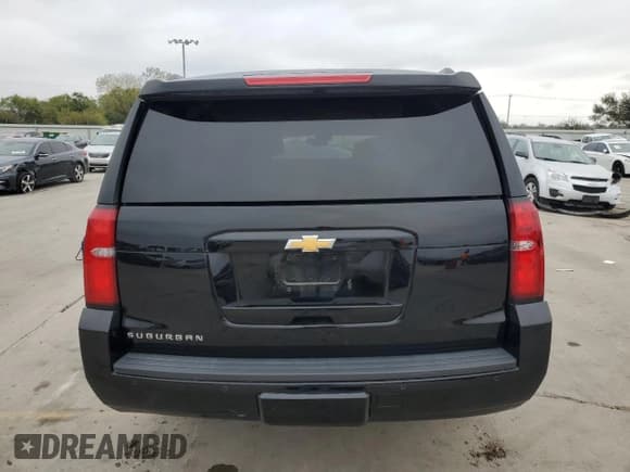 ✅ 2018 Chevrolet Suburban LT • VIN: 1GNSKHKC5JR378828 • Lot: 79116494. Wystawiony na Copart z przebiegiem 110 824 mil. Bezpłatny archiwum sprzedaży aukcyjnych z USA i szczegółowy raport historii pojazdu na DreamBid. Zdjęcie 6.