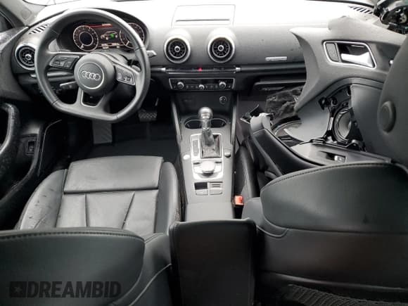 ✅ 2018 Audi A3 e-tron Sportback Premium Plus • VIN: WAUTPBFF3JA108718 • Lot: 85160584. Wystawiony na Copart z przebiegiem 46 155 mil. Bezpłatny archiwum sprzedaży aukcyjnych z USA i szczegółowy raport historii pojazdu na DreamBid. Zdjęcie 8.