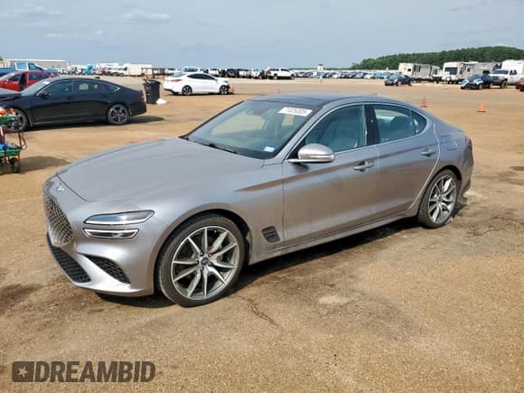 ✅ 2022 Genesis G70 2.0T • VIN: KMTG34TA8NU103900 • Лот: 71026305. Опубликован ранее на Copart с пробегом 46 114 миль. Бесплатный доступ к архиву аукционных продаж из США и подробный отчёт об истории автомобиля на DreamBid. Изображение 1.