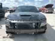 2015 Dodge Charger SRT Hellcat z VIN 2C3CDXL91FH795556, wystawiony jako Copart lot #77477774 z przebiegiem Nie podano mil oraz Szkoda całkowita • Salvage title. Historia ofert i sprzedaży dostępna na DreamBid. Obrazek 5.