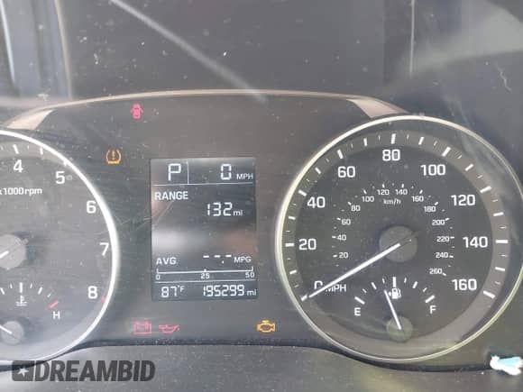 2017 Hyundai Elantra SE z VIN 5NPD74LF4HH206229, wystawiony jako IAAI lot #43291140 z przebiegiem 195 299 mil mil oraz . Historia ofert i sprzedaży dostępna na DreamBid. Obrazek 7.